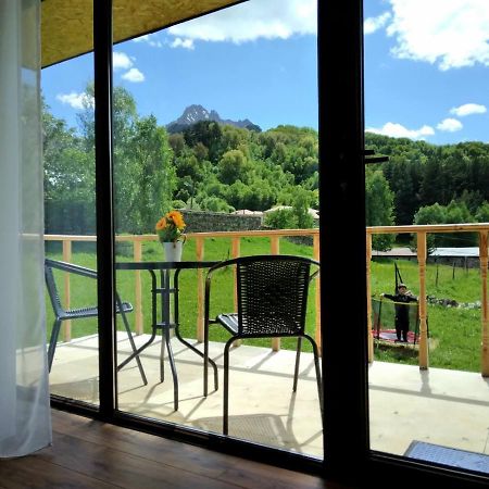 Terkhena Hotel Kazbegi Kültér fotó