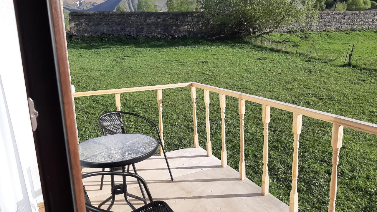 Terkhena Hotel Kazbegi Kültér fotó